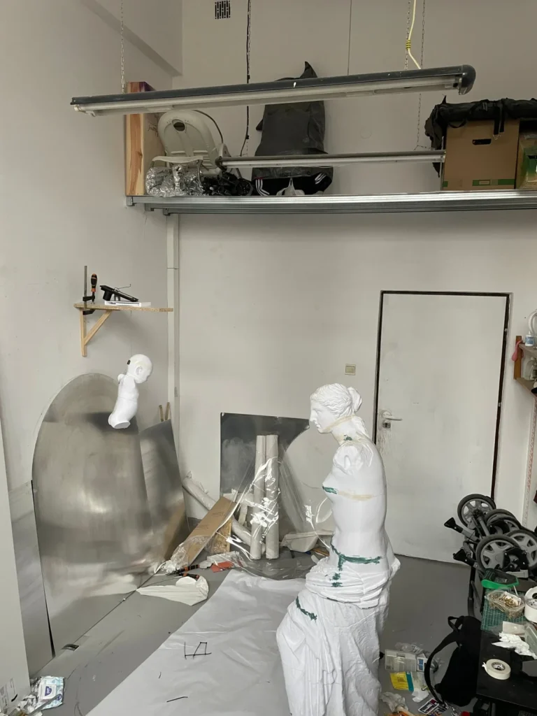 Alexander Adamau - Magazyn Sztuki