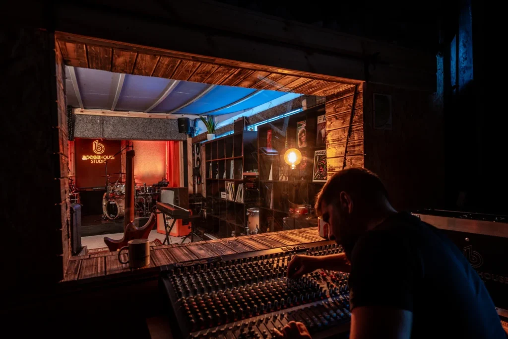 Boogie House Studio - magazyn Sztuki