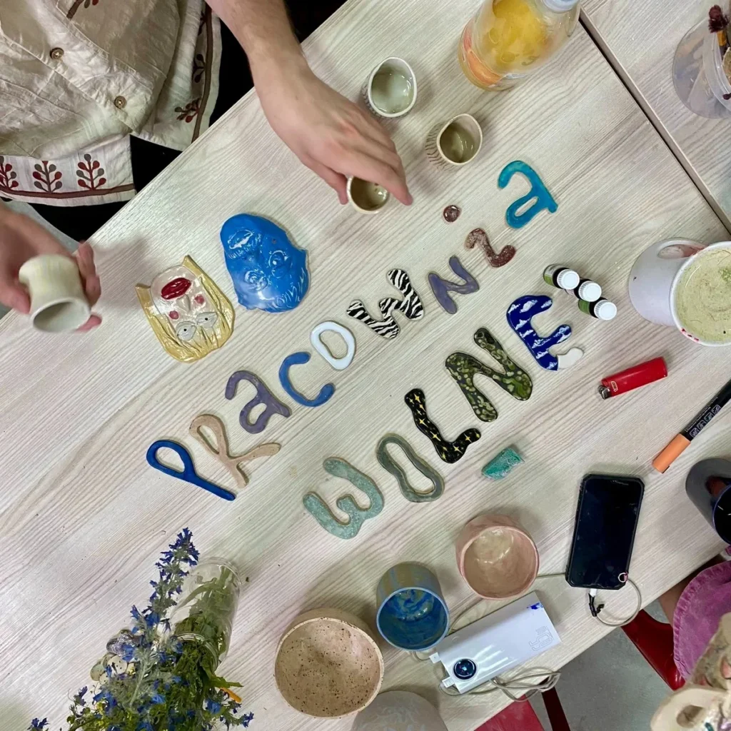 Sama Sara Acid Notes w Magazyn Sztuki